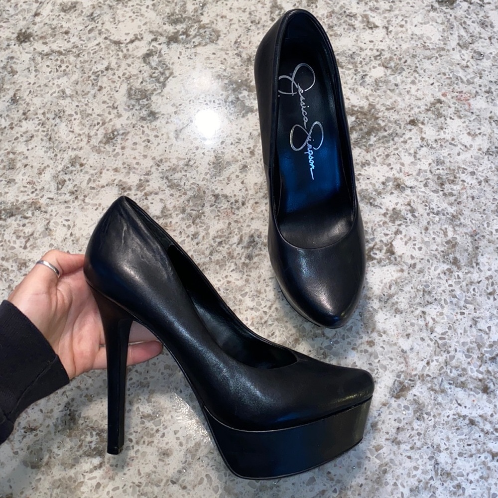 Black Jessica Simpson Pumps